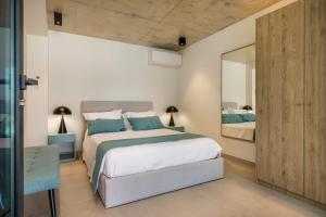 Marina da Afurada Apartments - William Shakespeare