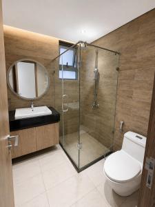 Căn Hộ Celadon 2 Phòng Ngủ Sát Hồ Bơi Ban Công View Đẹp
