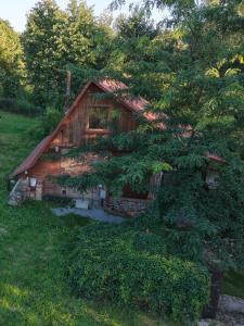 Kryjówka- domek z balią nad stawem bez sąsiadów