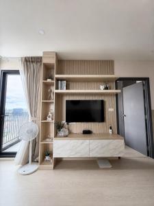 BTS Udom Suk - Pool, Gym, Coffee & WiFi