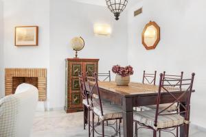 Relaxing Marbella 2BR with Pool and Private Terrace