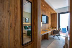 Cadiz Suites