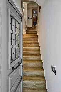 Piazza Di Sitia Suite