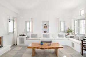 Waterfront Villa with Breathtaking Views Villa 3