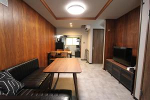 Nest 01