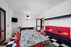 Sea View Accommodation With Garden