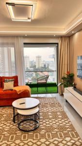 Capital Gardens Luxe, Walk to Yaya, Fast Wi-Fi