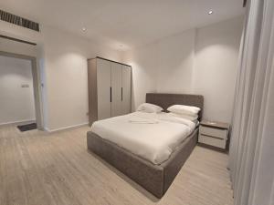 2 Bed room Apartment Luxurious