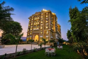 Satyam Palace Resort