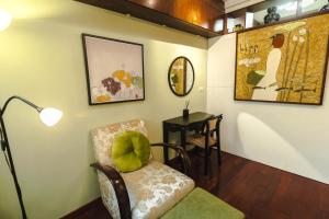 AN CHI HOME - Heart of Hanoi, Vibrant Apartment