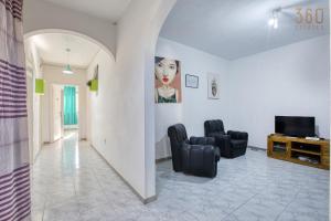 Spacious Swieqi Apartment with Private Terraces