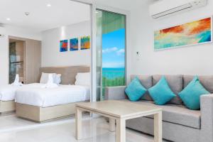 Seaview 1 Bderoom Beach Access - The Beach Front 5306