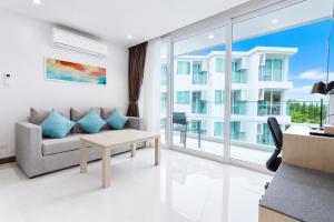 Seaview 1 Bderoom Beach Access - The Beach Front 5306