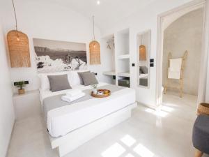 Cliff Caldera Modern Suites -Volcano, Sunset & Caldera View