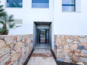 2-bed apartment with beautiful views