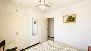 En La Llosa, apartamento con patio y barbacoa 101B - INMO22