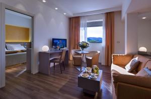 Hotel Bristol Buja