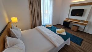Jafar 9 - Spacious 1-Bedroom with Balcony