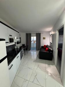 Sea view apartment in Las Americas