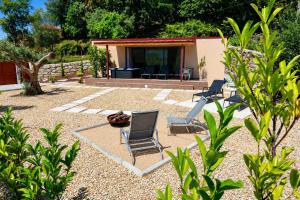 Cattleya House