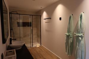 Cattleya House