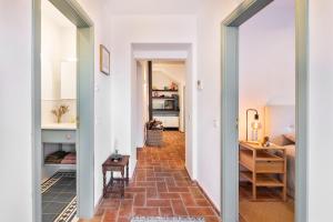 The Lemon Tree House by Cozy Stays