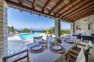 Villa Emily by Villa Plus