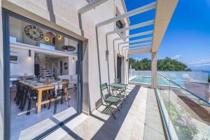Villa Luka by Villa Plus