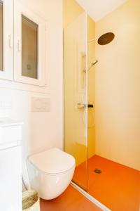 A46 Boho Chic 4BR Home with a Massive Balcony, close to Metro
