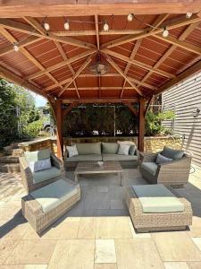 New Seabury Oasis with Pool!