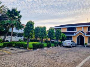One Bedroom Nyali walking distance to the beach