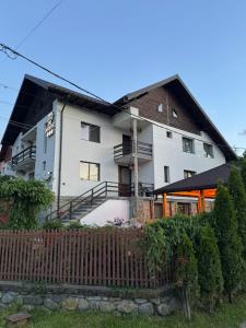 Pensiunea Colt de Munte