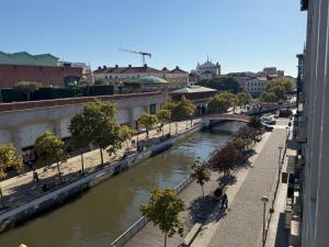 White River View 208