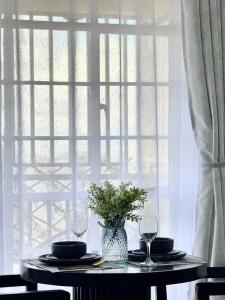 Grand midtown Elegant apartments 5mins to the CBD