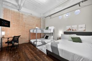 Central Dallas Apartment | Pool + Walk to Convention Center
