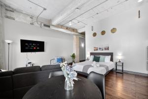 Central Dallas Apartment | Pool + Walk to Convention Center