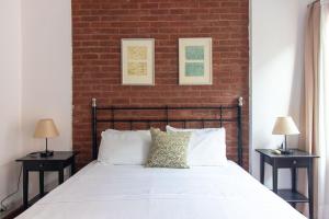 3BR Gem W Sea View Terrace in Historic Peninsula