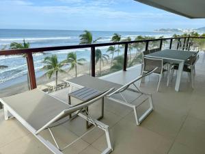 Oceanfront luxury at La Isla Residences Acapulco