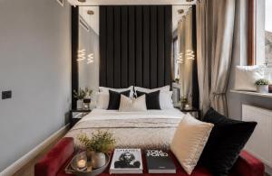 Golden Trio Apartment