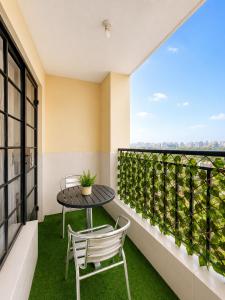 Grand Midtown Modern fancy apartments , 5minutes to CBD