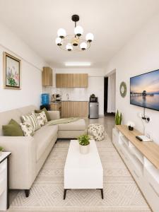 Grand Midtown Modern fancy apartments , 5minutes to CBD