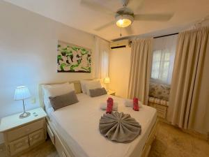 DREAM ISLAND Villas & Apartments LOS Corales beach - sea view, pool, SPA, BBQ
