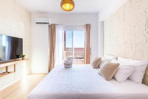 Dhermi Icon Big 1BR Apt 4