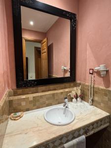 golden palm apartment