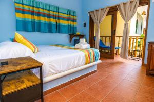 Zipoliteville - HOTEL NUDISTA