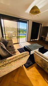 Paradis S L Guest Farm