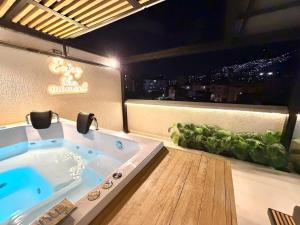 Jacuzzi privado, terraza, Tranvía, Medellín