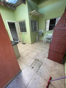 Casa de praia em Mongaguá Agenor de campo perto da plataforma de pesca para até 16 pessoas