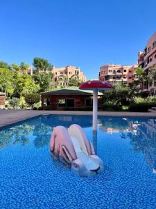 Cosy Apartment Stay With Garden And Pools