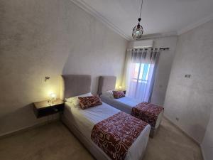 Cosy Apartment Stay With Garden And Pools